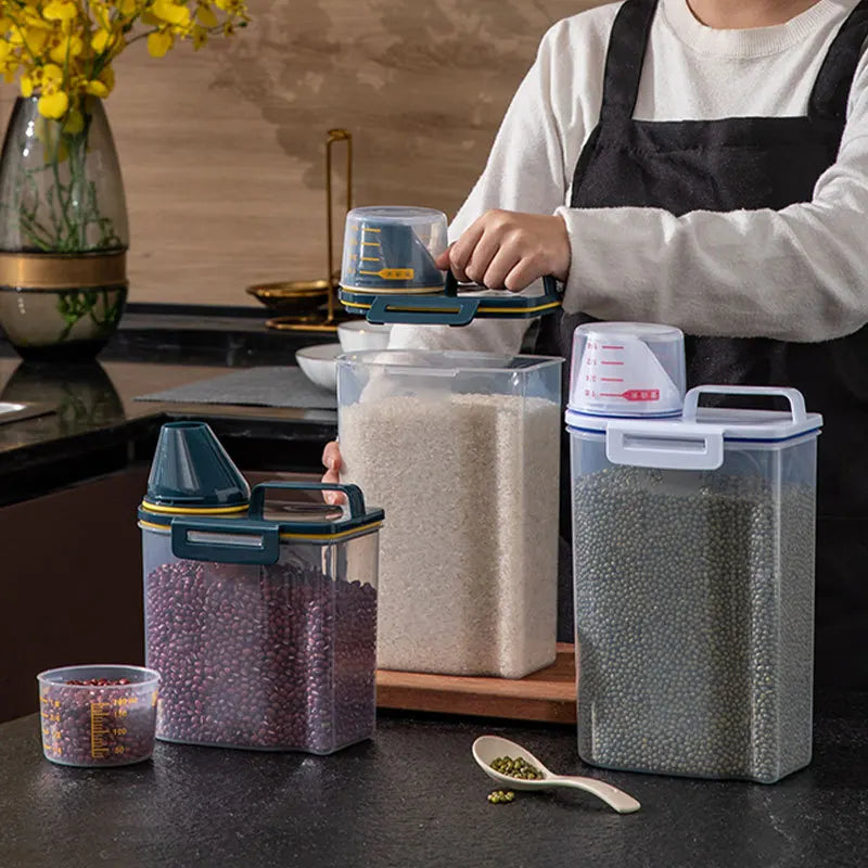 1.5kg/2kg Cat Food Moisture-Proof Plastic Storage Containers with Measuring Cup