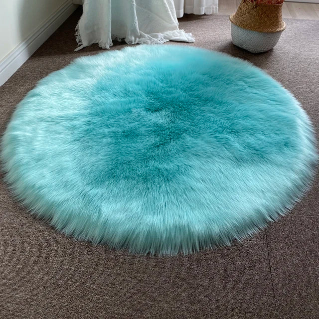 White Round Sheepskin Fur Rug