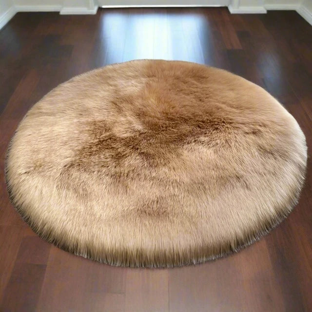 White Round Sheepskin Fur Rug