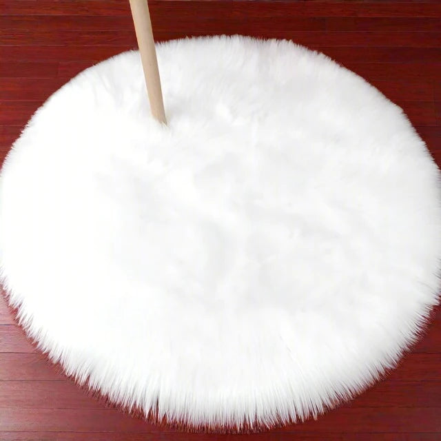White Round Sheepskin Fur Rug