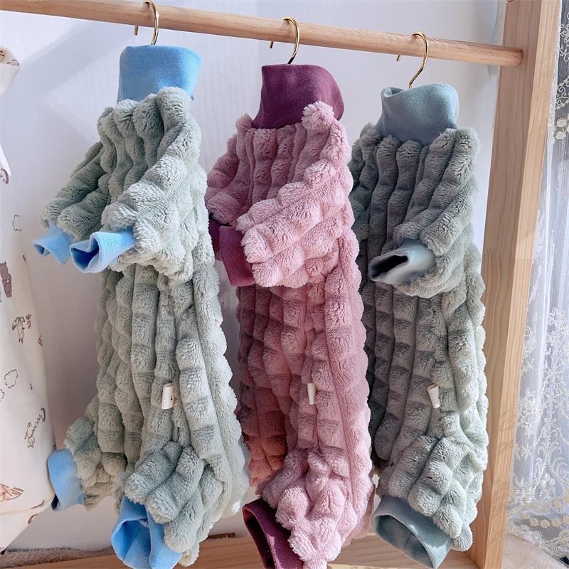 Elegant Warm Sphynx Cat Turtleneck Sweater