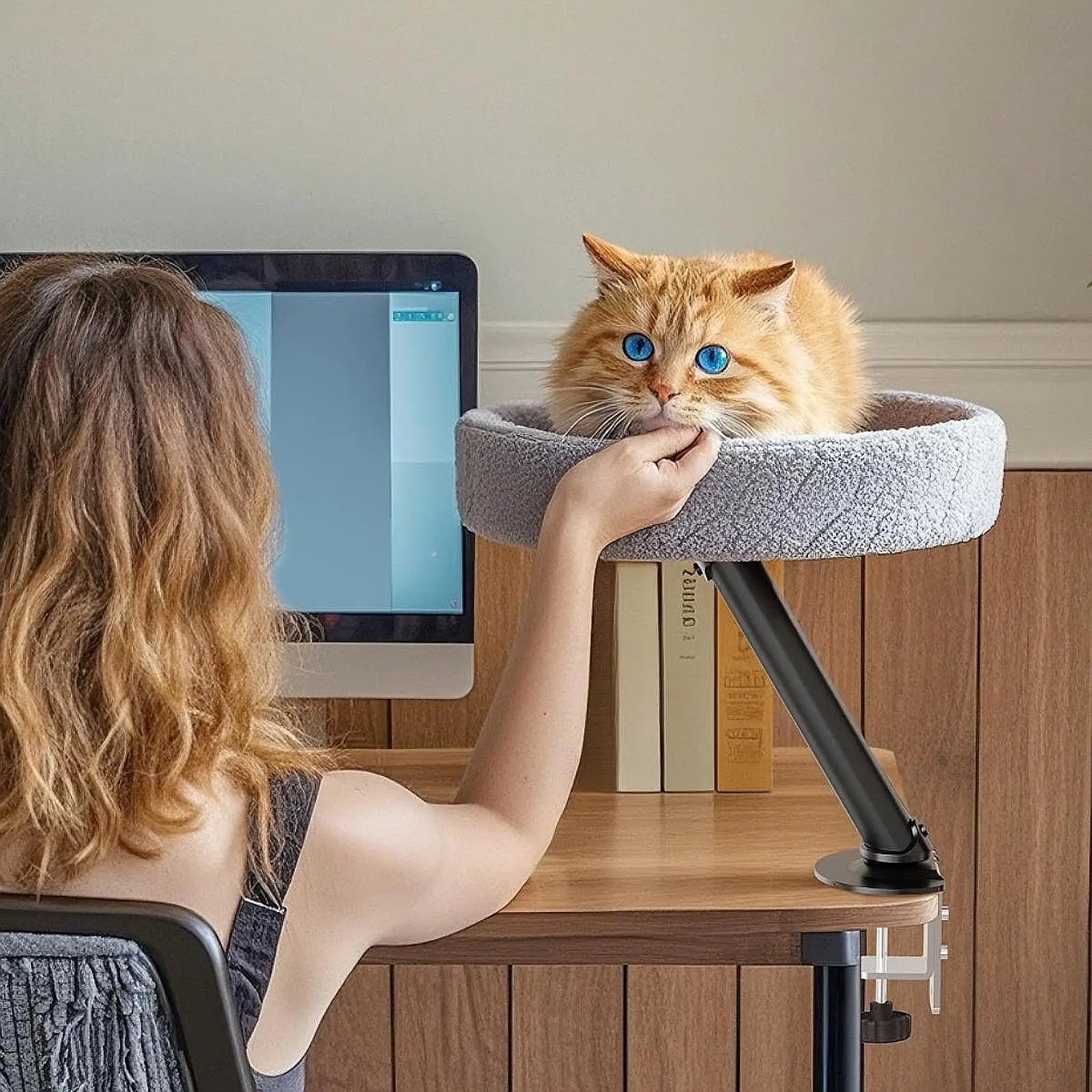 Elevated Study Desk Nest w/ 360° Rotation