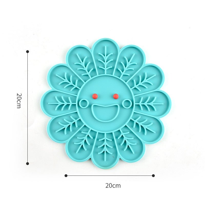 Fish Shape Silicone Mat for Slow Feeding and Treat Dispensing