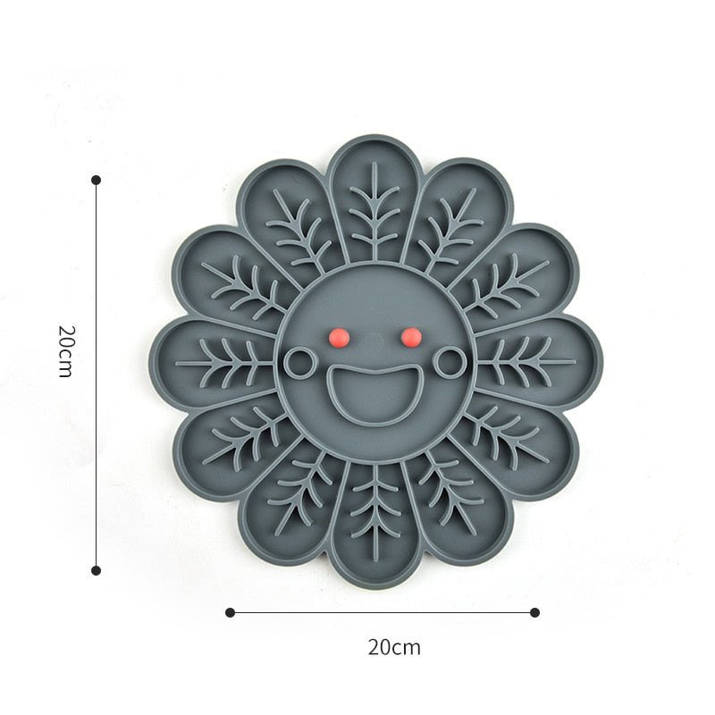 Fish Shape Silicone Mat for Slow Feeding and Treat Dispensing
