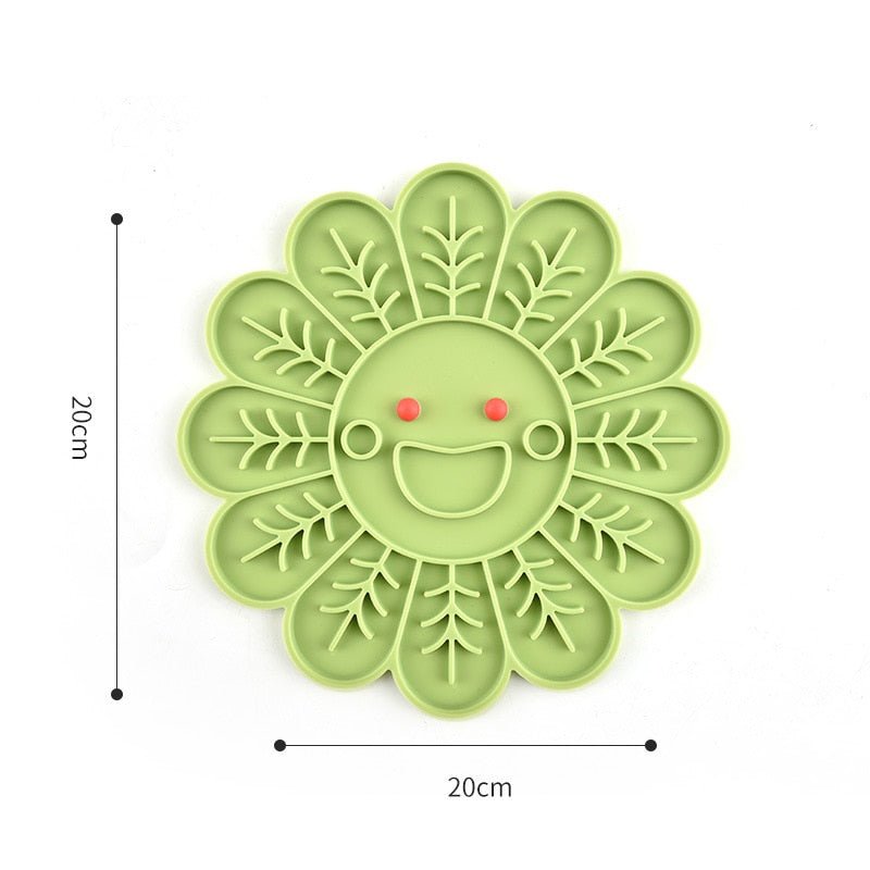 Fish Shape Silicone Mat for Slow Feeding and Treat Dispensing