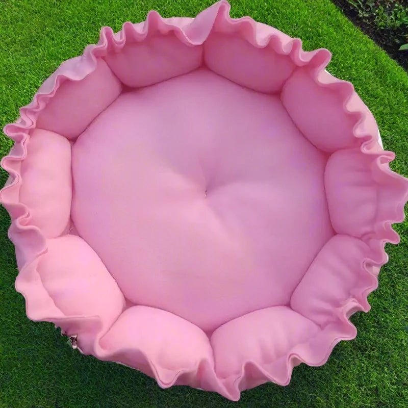 Round Frilly Cat Bed
