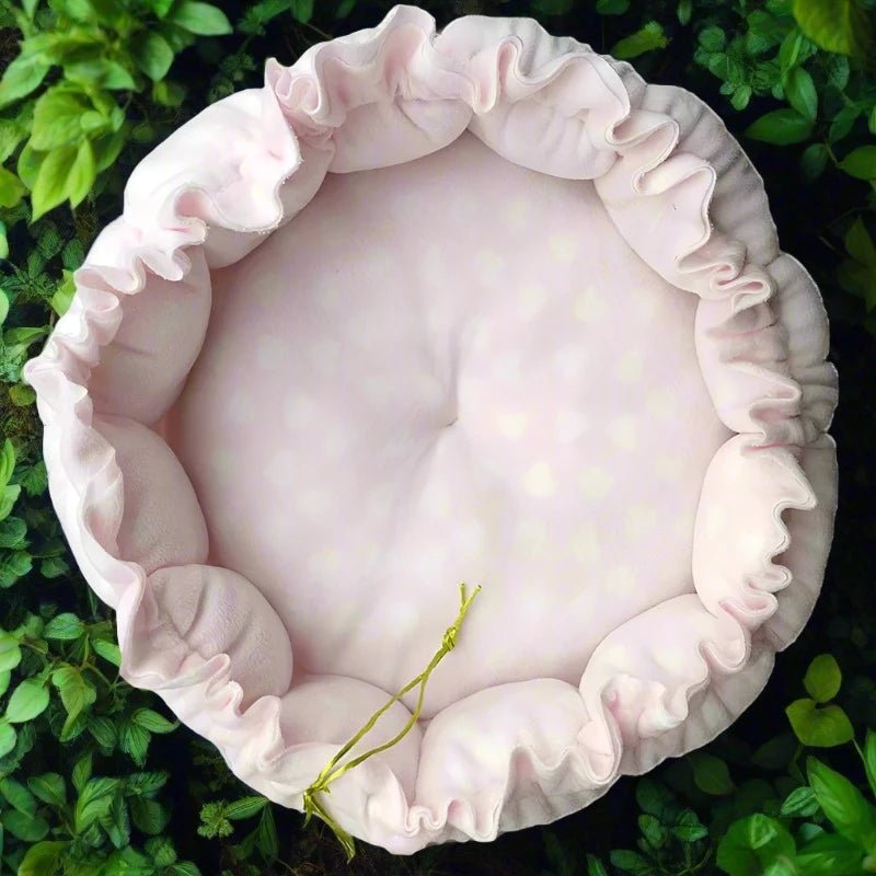 Round Frilly Cat Bed