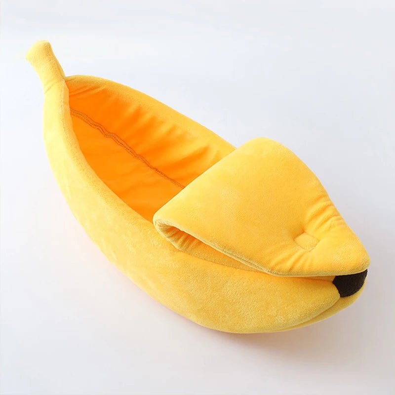 Warm Banana Shaped Portable Cat Bed