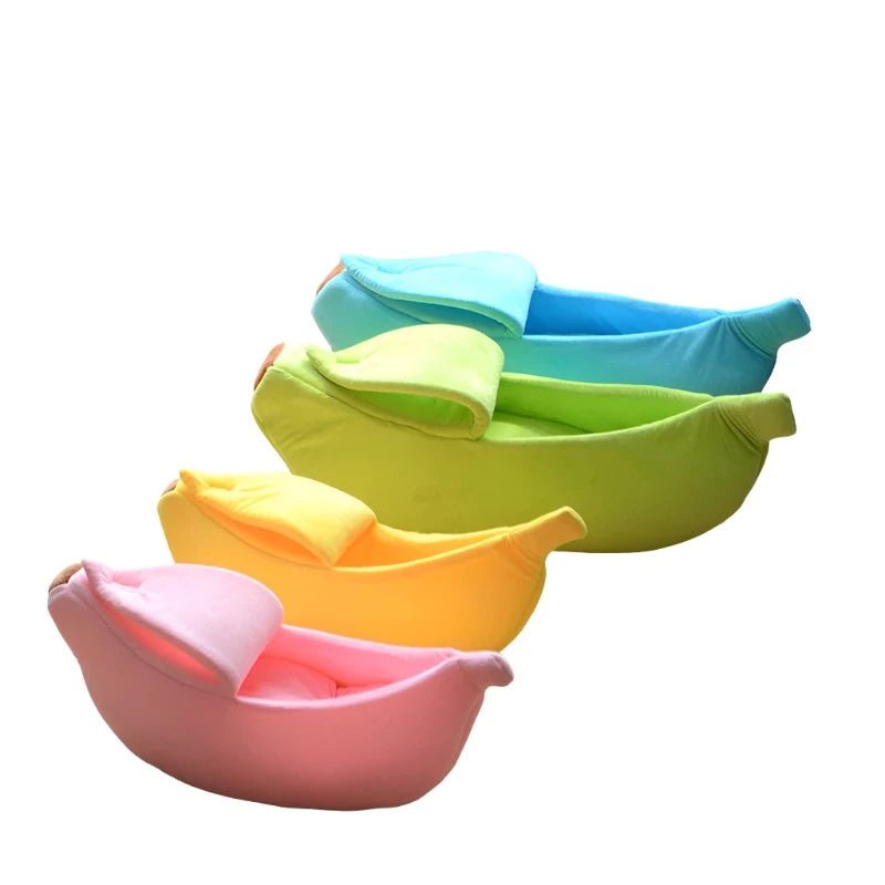 Warm Banana Shaped Portable Cat Bed